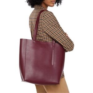 EUC Rebecca Minkoff Stella N/S Tote • pinot noir leather w/ black hardware